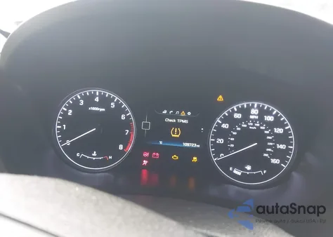 2015 Hyundai Genesis 3.8 z USA, uszkodzony, nr VIN KMHGN4JE7FU093825